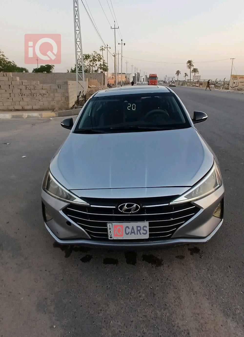 هيونداي النترا